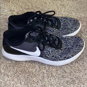 Womens Nike Running Shoes